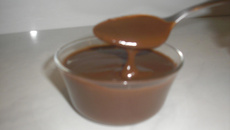 Cobertura de chocolate cremosa