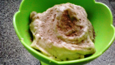 Sorvete cremoso de abacate e banana