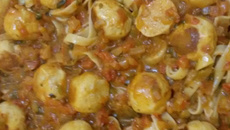 Macarrão com almôndegas