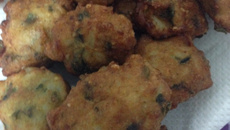 Bolinho de arroz com espinafre