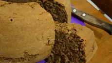 Bolo de chocolate com aveia