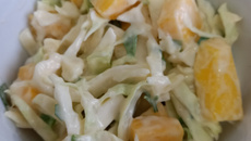 Salada de repolho com manga