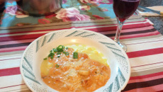 Polenta com creme de camarão