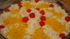 Bolo de frutas frescas trufado