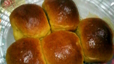 Pãezinhos de cenoura com rapadura