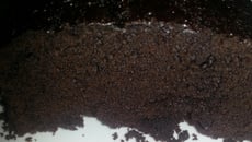 Bolo de chocolate na maquina de pão