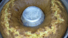 Bolo de cenoura na batedeira