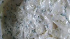 Salada de  maionese com mandioca