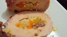 Lombo suíno recheado com mandioca