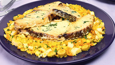 Cação ao forno com farofa