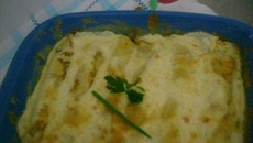 Panqueca de frango com ricota e nozes