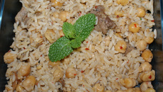 Arroz com grão-de-bico e canela