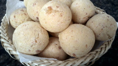Pão de queijo mineiro