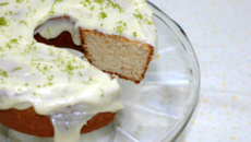 Bolo de limão de padaria