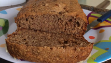 Bolo de banana com aveia