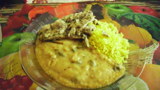 Anchova com purê de alcaparras e arroz ao curry