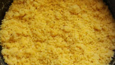 Fubá suado com queijo