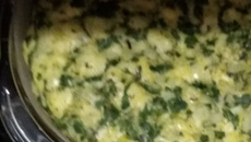 Omelete de forno com espinafre