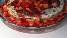 Torta de suspiro e sorvete