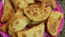 Massa de pastel com creme de leite