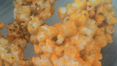 Pipoca doce colorida