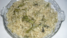 Macarrão alho e óleo com brócolis