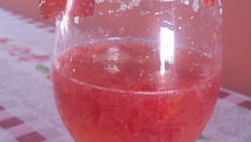 Saquerita de morango e kiwi