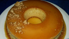 Pudim de leite condensado com paçoca