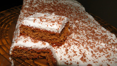 Bolo de melado com mel