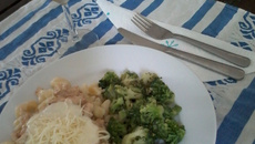 Macarrão light com frango e molho branco