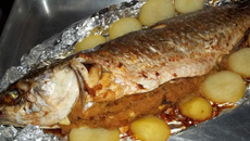 Taínha recheada assada