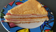 Torta de arroz com presunto e mussarela