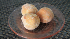 Crustili da nona (filhoses italianos)