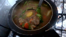Sopão de carne e legumes da mamãe Elenice