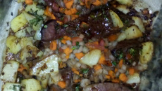 Coração assado com batatas grelhadas