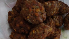 Bolinho de carne moída com soja texturizada
