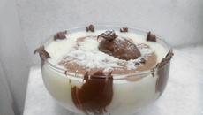 Canjica de leite em pó com creme de avelã