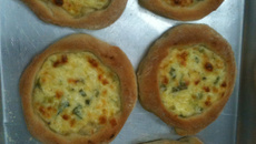 Esfirra aberta de carne