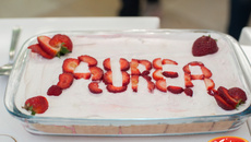 Torta de Bolacha com Morangos - Áurea