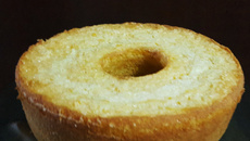 Bolo de milho enlatado e sem farinha