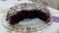 Bolo de chocolate sem trigo, açúcar e manteiga