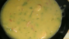 Creme de baroa com camarão