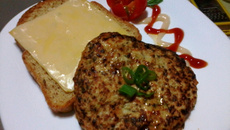 Hambúrguer de frango sem glúten