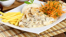 Estrogonofe de frango com cream cheese