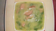 Caldo verde com rúcula