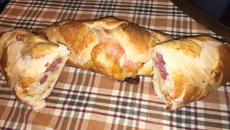 Pão de calabresa com catupiry feito na máquina de pão