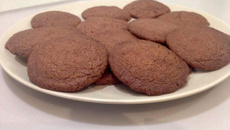 Biscoitinhos de chocolate simples