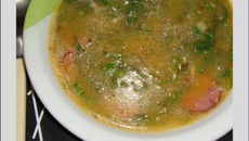 Caldo verde do Lúcio Cezar (prático e saboroso)