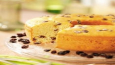 Bolo de iogurte e passas