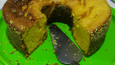 Bolo de milharina com leite condensado